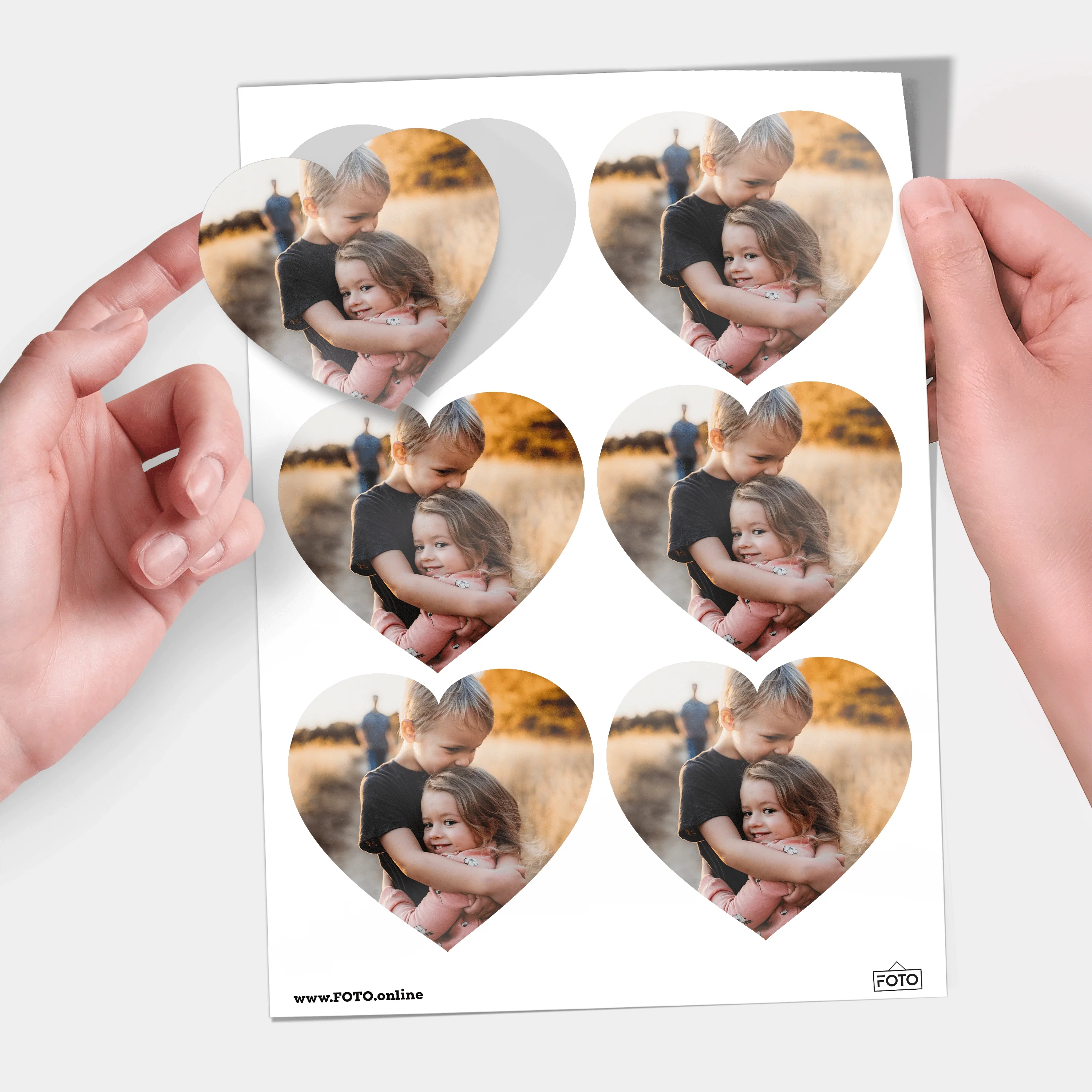 Selbstklebende Fotosticker online bestellen: rund, quadratisch & Herzform - Image 17
