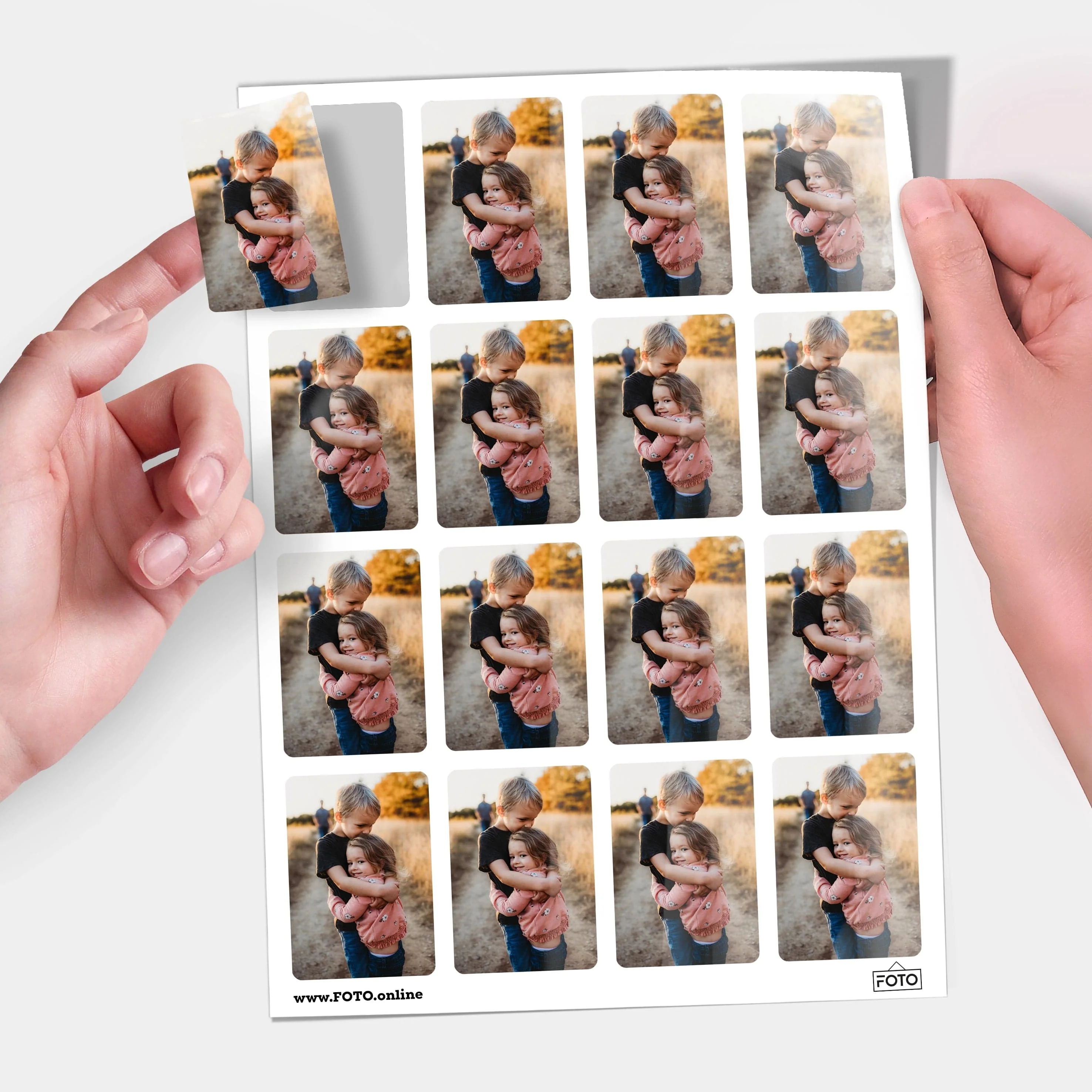 Selbstklebende Fotosticker online bestellen: rund, quadratisch & Herzform - Image 4